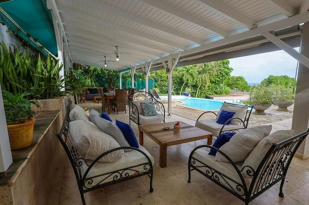 Villa Old Charm Waterfront, Pool And Beach 르 고지에 0*,