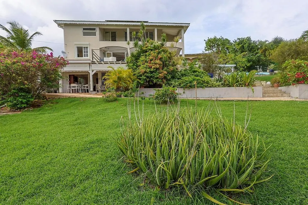 Villa Old Charm Waterfront, Pool And Beach 르 고지에 과달루프