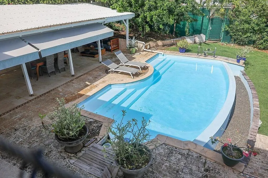 Villa Old Charm Waterfront, Pool And Beach 르 고지에
