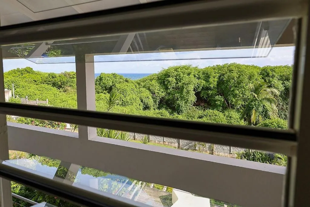 Villa Old Charm Waterfront, Pool And Beach 르 고지에